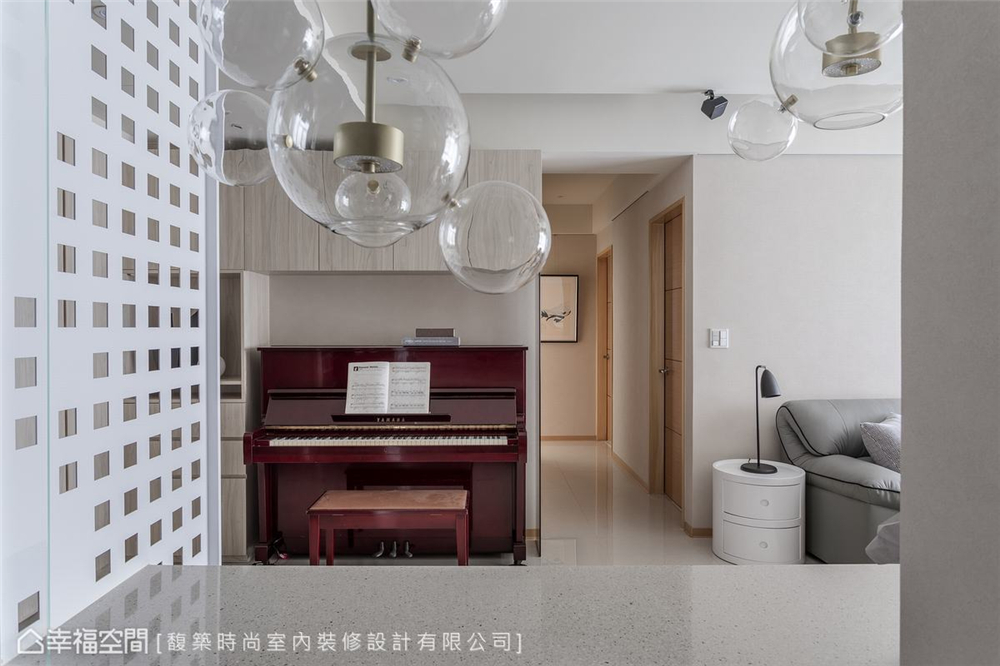混搭 三居 装修设计 客厅图片来自幸福空间在56平，拥抱 舒适居家生活的分享