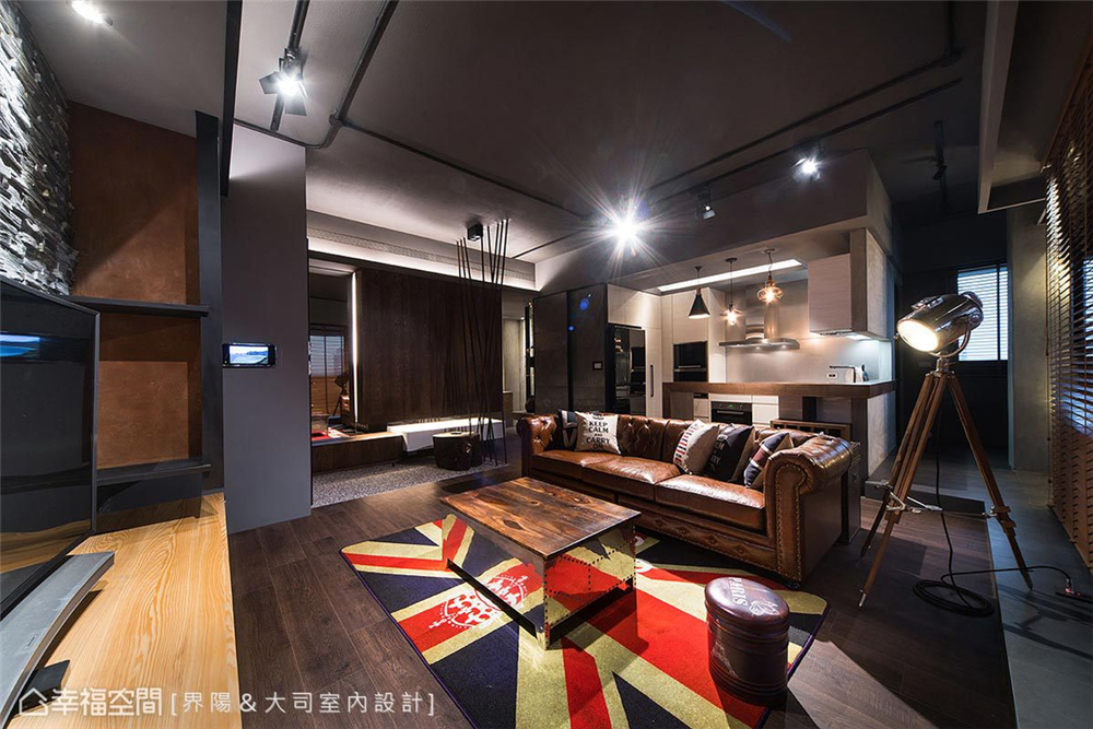 小资 工业风格 装修设计 客厅图片来自幸福空间在99平，有一种人文叫“大司”的分享