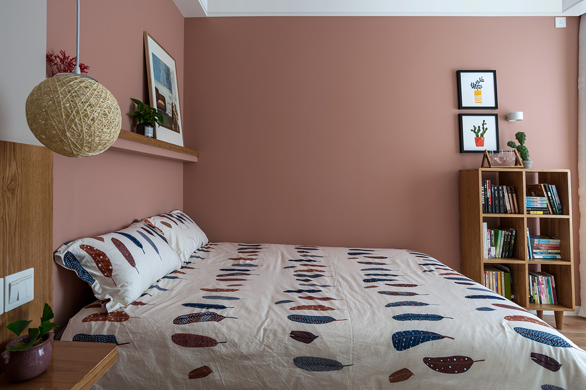 卧室图片来自西安紫苹果装饰工程有限公司在120平简约的分享