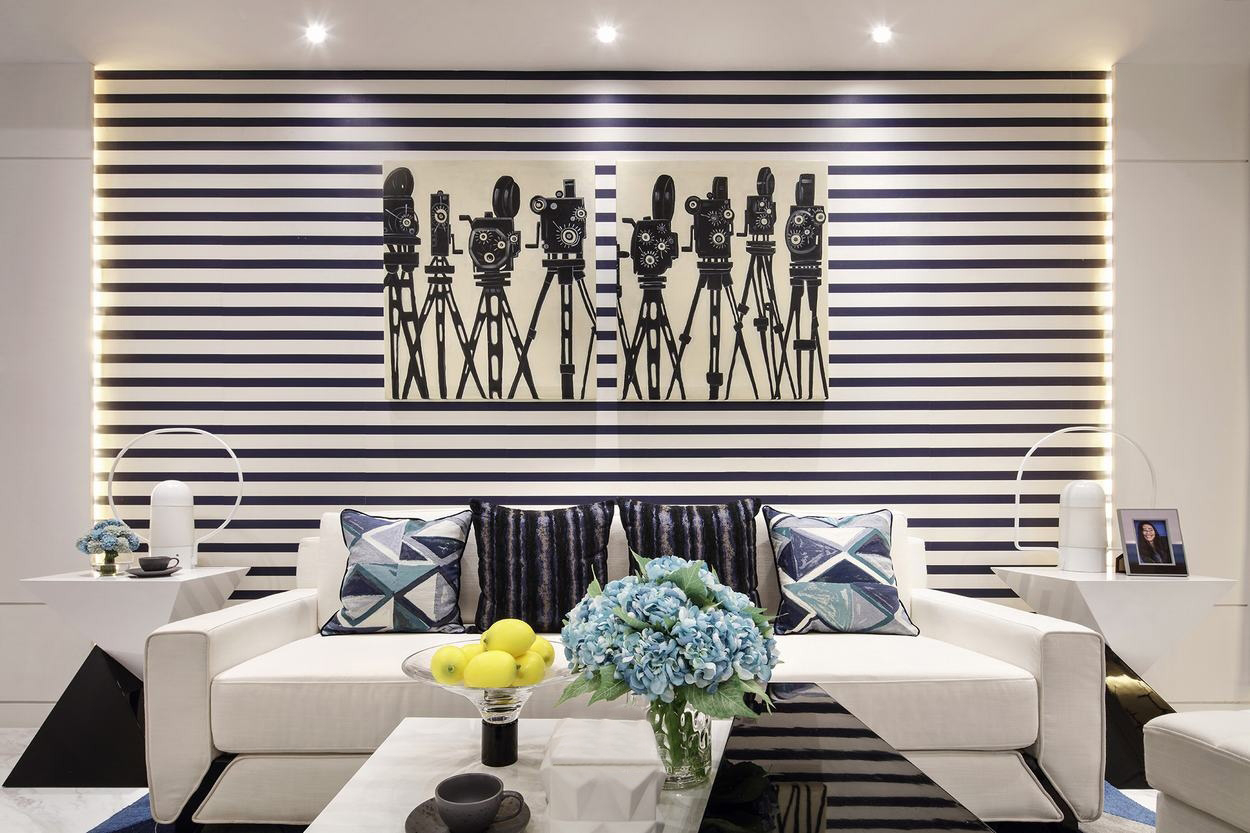 客厅图片来自西安紫苹果装饰工程有限公司在135平简约风格的分享