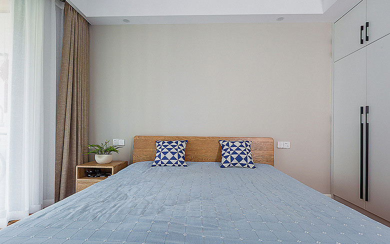 卧室图片来自家装大管家在温暖就好 108平现代简约舒适3居的分享