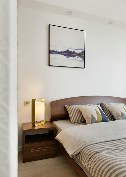 卧室图片来自家装大管家在美不胜收 109平现代简约舒适3居的分享
