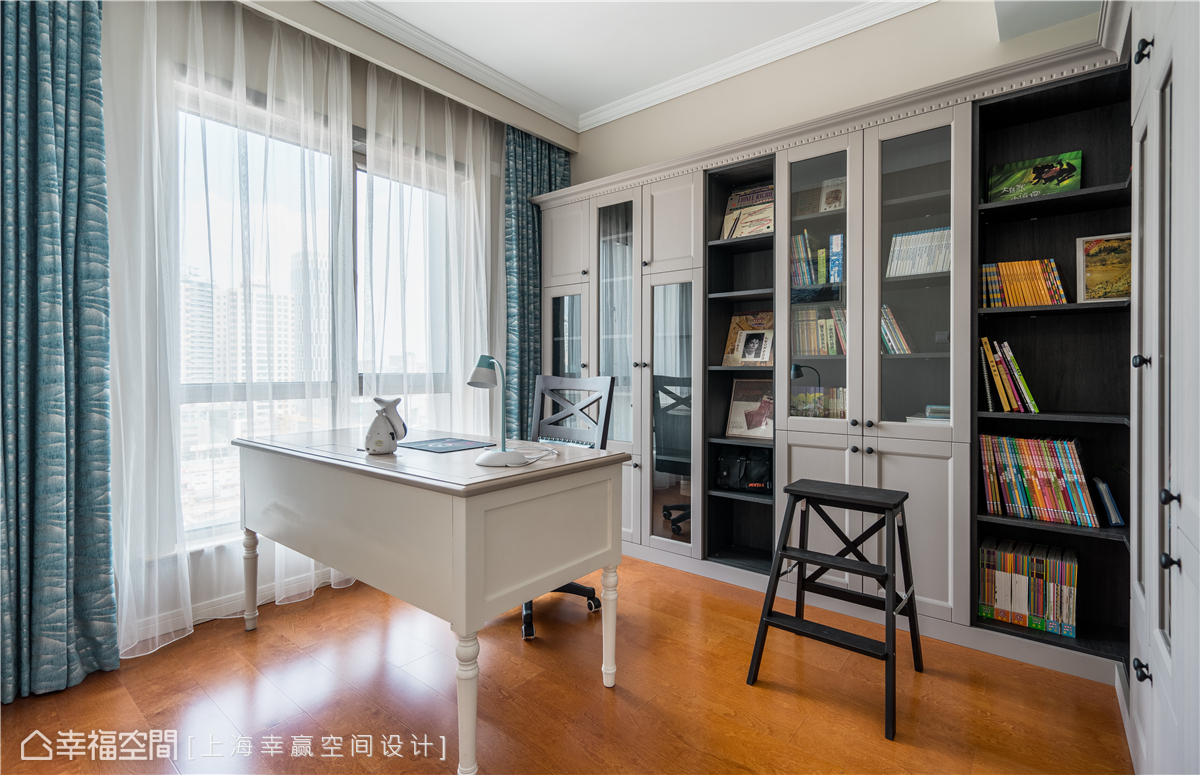 幸福空间 幸赢空间 装修设计 白领 收纳 80后 小资 室内设计 上海装修 书房图片来自幸福空间在106平，重拟空间比例享受好时光的分享