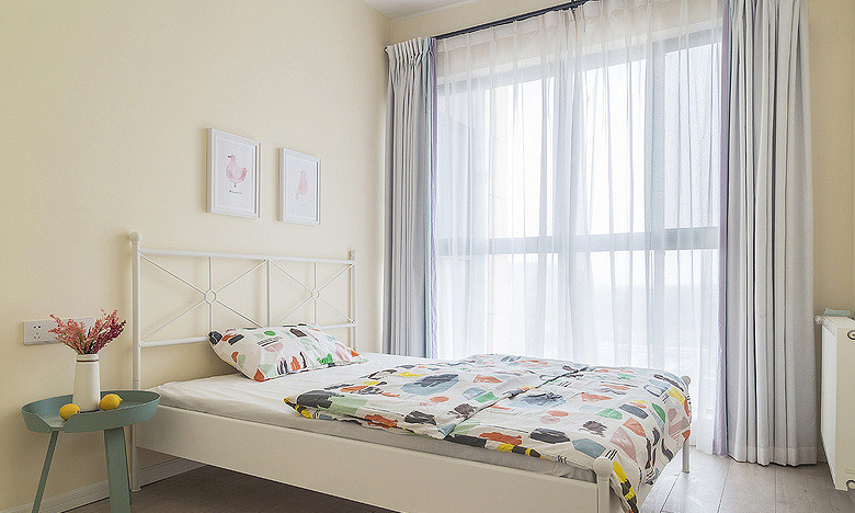 卧室图片来自家装大管家在129平现代简约3居 大气雅致舒适的分享