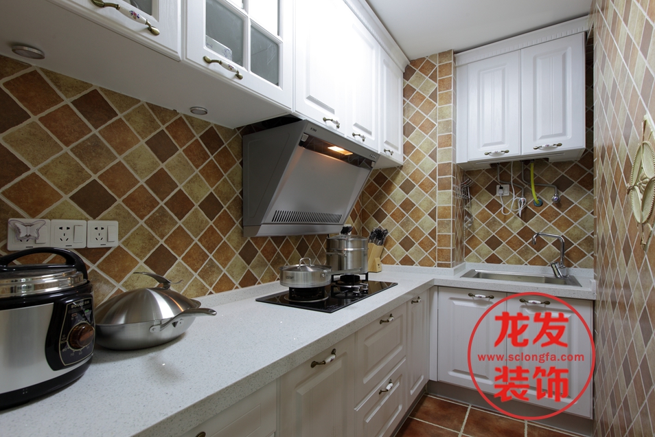 美式风格 龙发设计 室内装修 厨房图片来自用户20000004404262在绿地GIC美式风格的分享