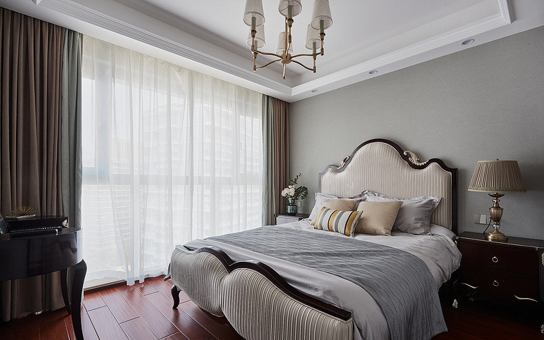 卧室图片来自家装大管家在128平新古典雅致3居 私享舒适家的分享