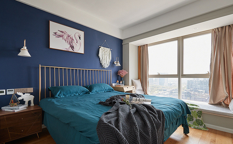 卧室图片来自家装大管家在98平北欧混搭空间 自然如此的近的分享