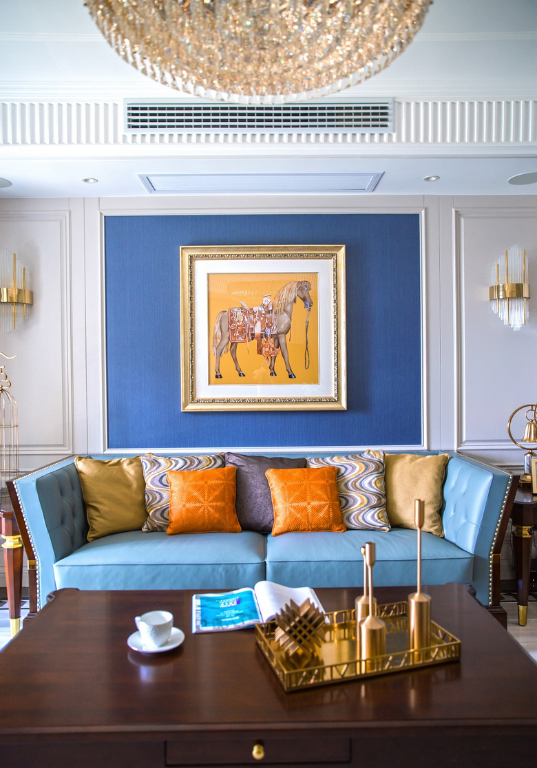 客厅图片来自家装大管家在140平轻奢美式3居 雅致舒适融合的分享