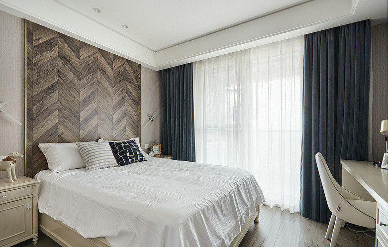 卧室图片来自家装大管家在舒适生活 120平现代低奢温暖3居的分享