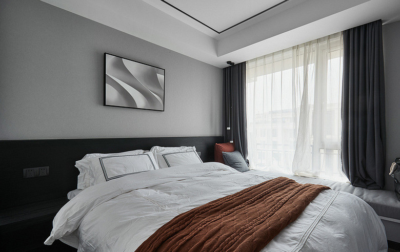 卧室图片来自家装大管家在纯粹主义 100平现代雅致时尚3居的分享