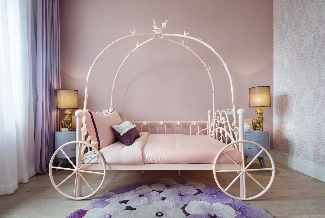 现代 紫色 混搭 高级灰 全案设计 品质家装 卧室图片来自鹏友百年装饰在高级灰+紫色,成就不凡的高雅格调的分享