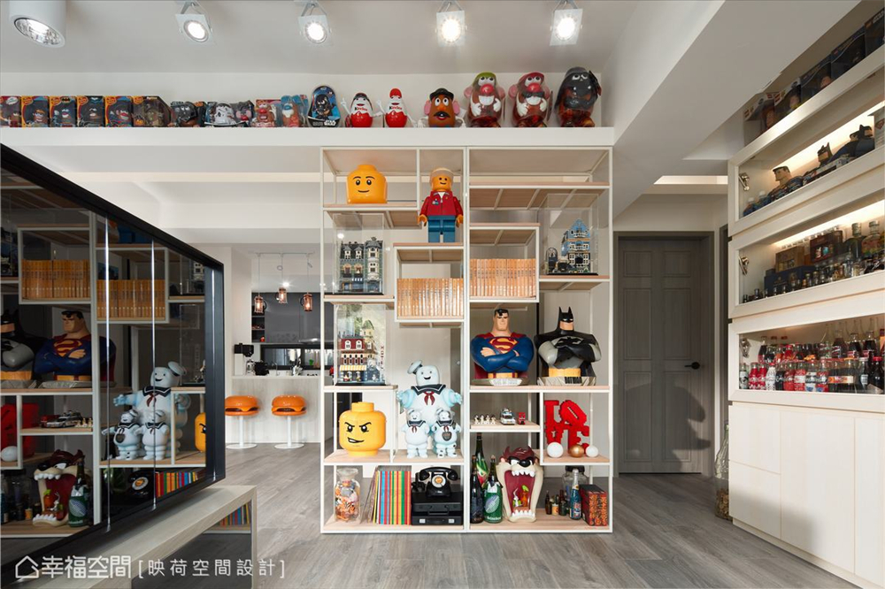 装修设计 装修完成 现代风格 客厅图片来自幸福空间在99平，明亮鲜趣 大人的玩具屋的分享