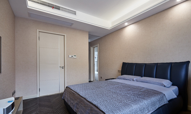 卧室图片来自家装大管家在简洁明亮 118平高冷现代时尚3居的分享