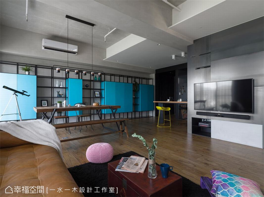 装修设计 装修完成 现代风格 客厅图片来自幸福空间在63平，品味轻生活 形塑画家公寓的分享