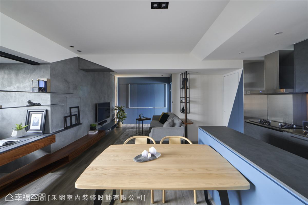 装修设计 装修完成 工业风格 其他图片来自幸福空间在69平，线性设计  蓝调工业宅的分享