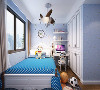 儿童房的装修利用蓝色进行点缀，带来活泼可爱的卡通空间。