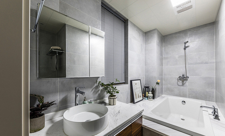 卫生间图片来自家装大管家在开阔舒适 100平现代北欧混搭3居的分享