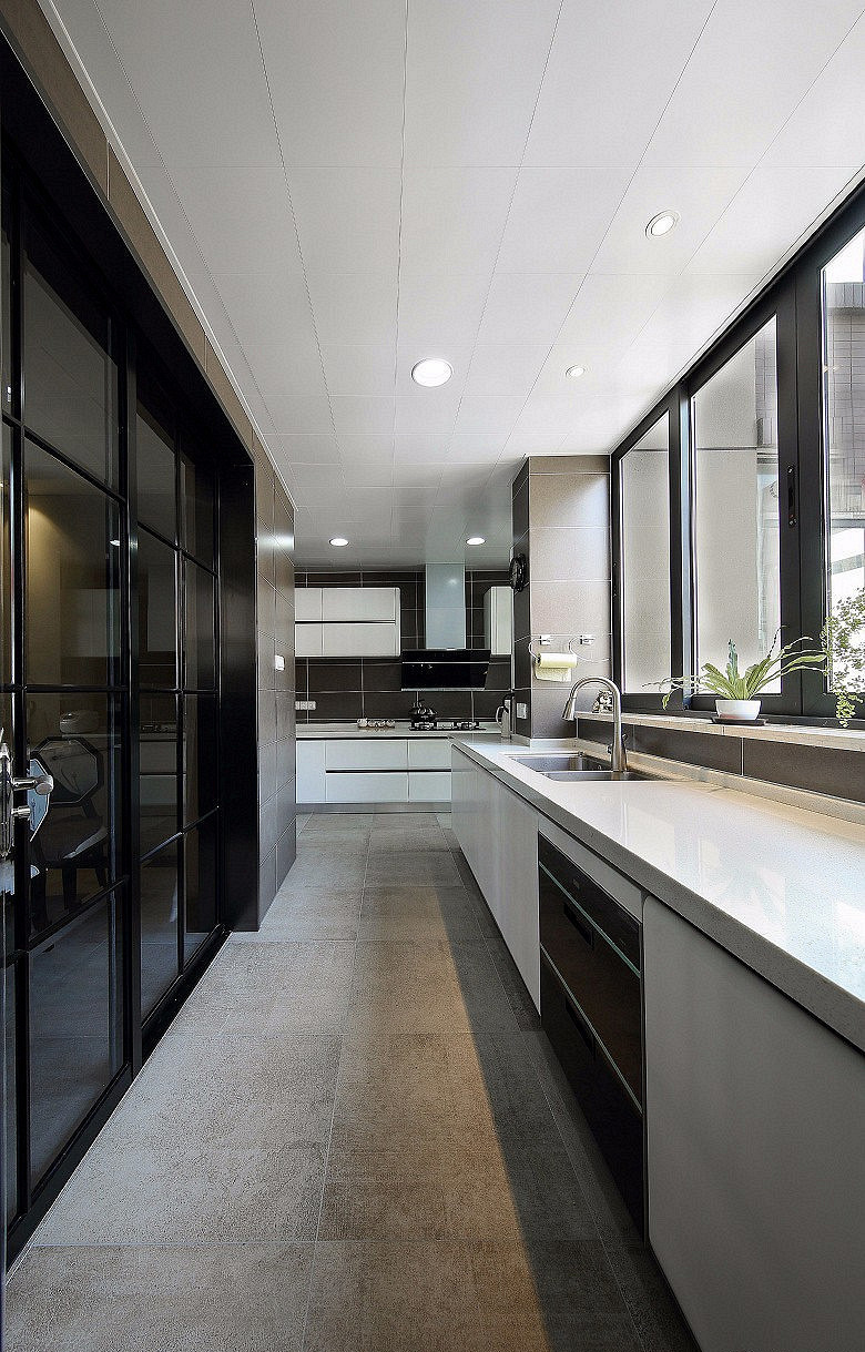 厨房图片来自家装大管家在典雅时尚 146平新中式格调3居室的分享