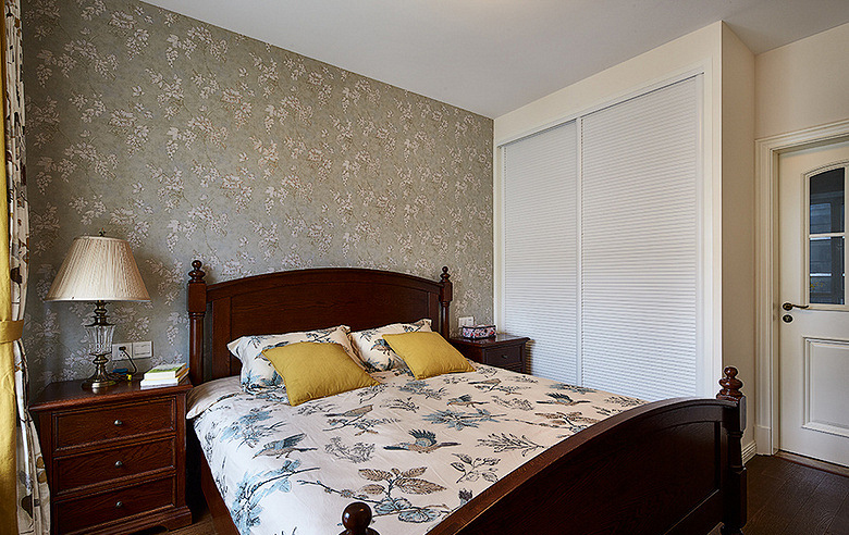 卧室图片来自家装大管家在休闲浪漫世界 116平简约美式3居的分享