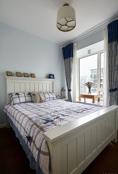 卧室图片来自家装大管家在休闲浪漫世界 116平简约美式3居的分享