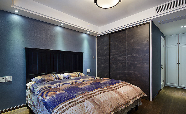 卧室图片来自家装大管家在123平简洁现代3居 实用精致生活的分享