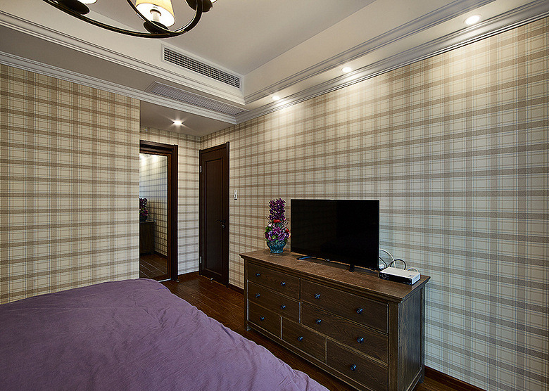 卧室图片来自家装大管家在向往生活 126平美式混搭舒适3居的分享