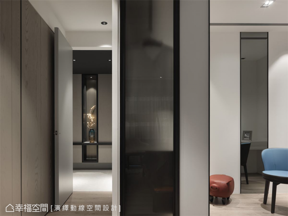 装修设计 装修完成 现代风格 卧室图片来自幸福空间在198平，现代新东方 幸福之家的分享