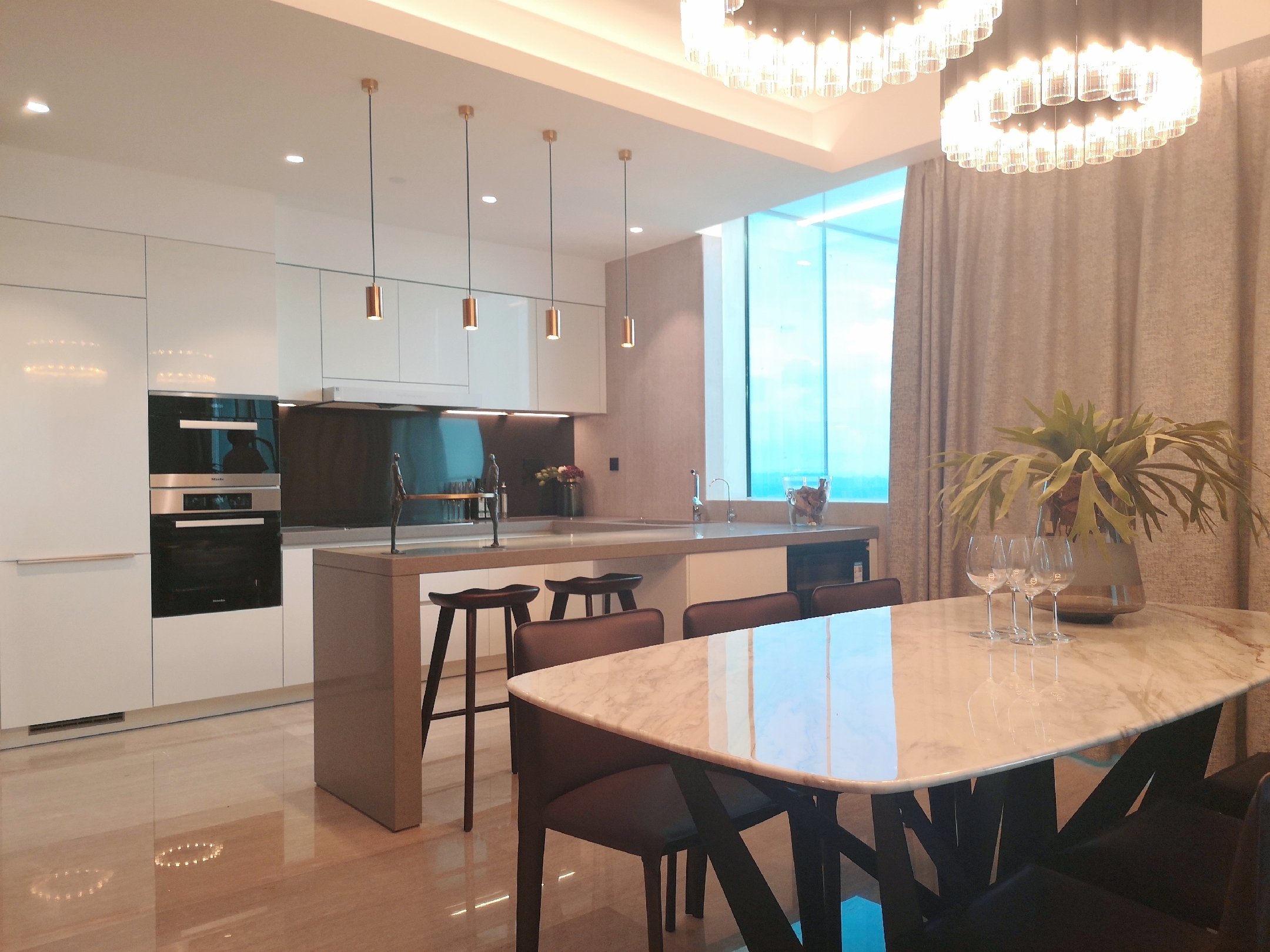 现代风格 大平层公寓 精装房软装 高端设计 厨房图片来自洛克整体软装设计在【花漾锦江整体软装设计】的分享