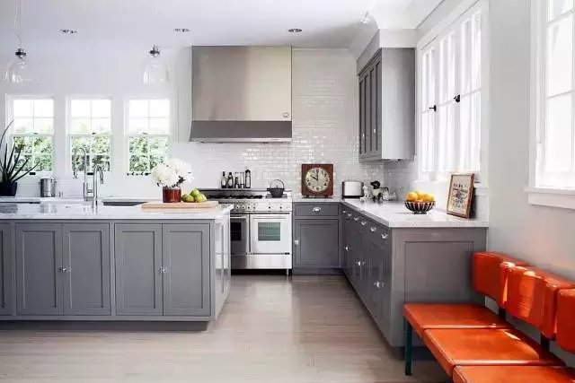 二居 白领 旧房改造 收纳 80后 小资 厨房图片来自今朝小伟在灰色系厨房设计案例的分享