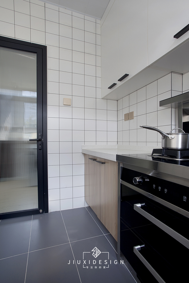 二居 收纳 旧房改造 厨房图片来自久栖设计在40m²小户型整容改造术的分享