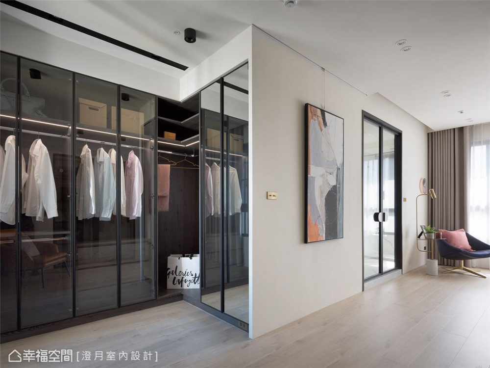 装修设计 装修风格 现代风格 古典风格 衣帽间图片来自幸福空间在132平，欧美温暖时髦的生活风格的分享